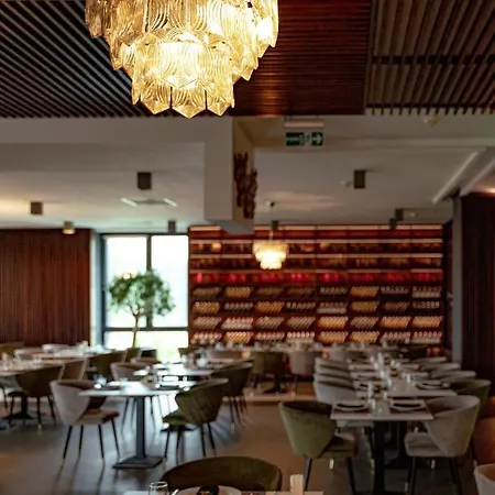 Silver Mountain & Aparthotel Poiana Brasov