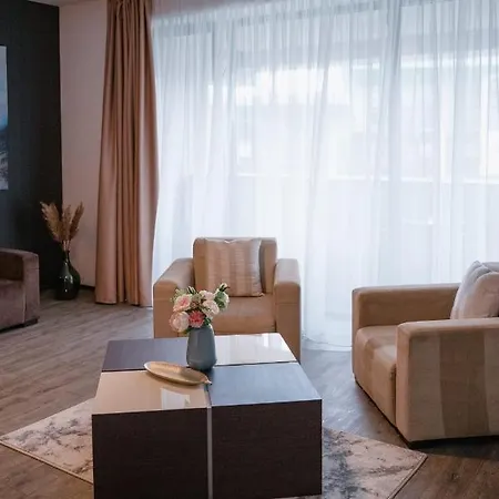 Aparthotel Silver Mountain &